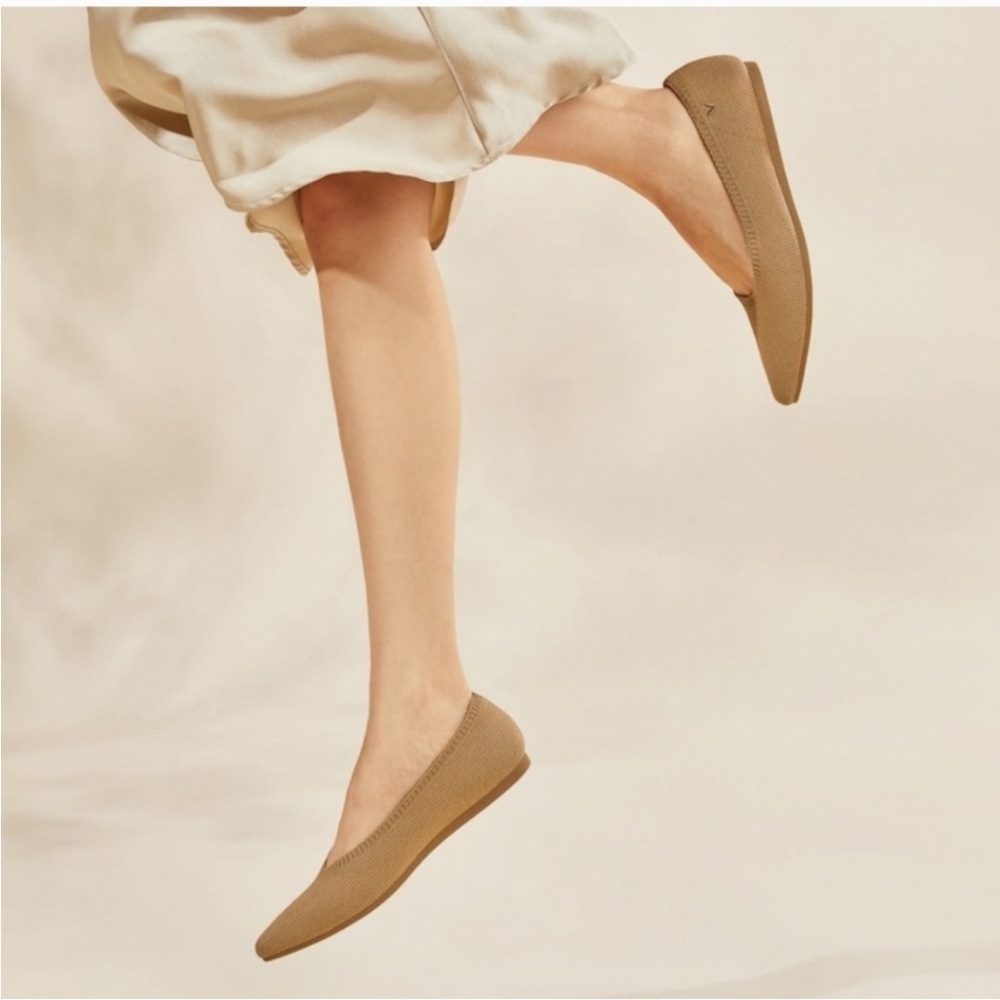 Vivaia Woven Pointed Toe Ballet Flat